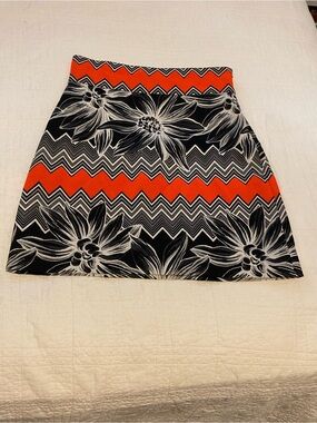 Milly Black and Orange Floral Chevron A-Line Skirt Size 0 EUC